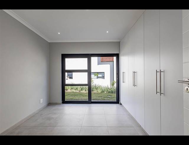 4 BEDROOM HOUSE FOR SALE IN PALM LAKES ESTATE
